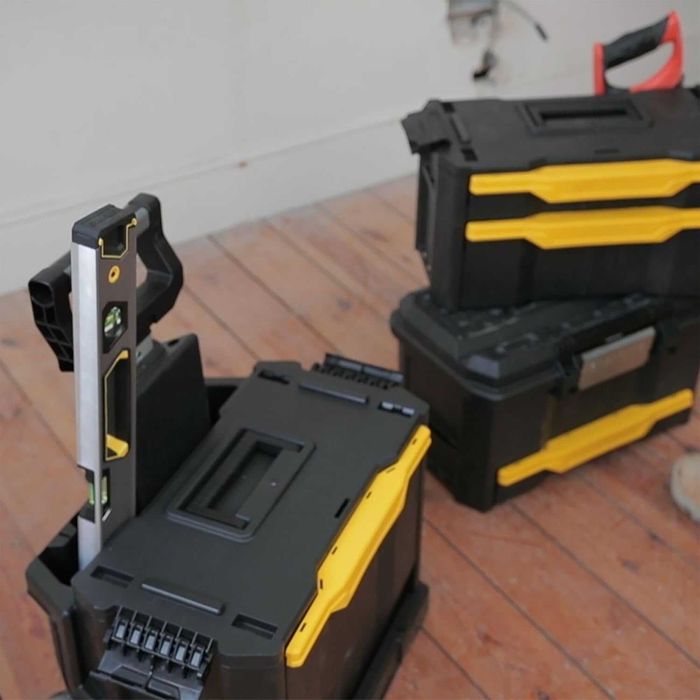 Vendo Oficina Móvel / Taller Rodante Modular 3 em 1 da STANLEY (Modelo: 1-79-206) em excelente estado.