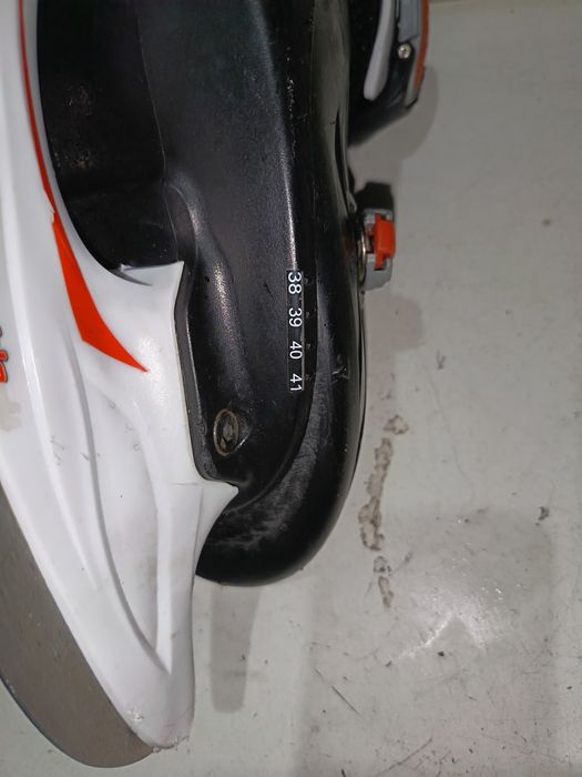 Łyżwy hokejowe NIJDAM rozmiar 38-41 regulacja