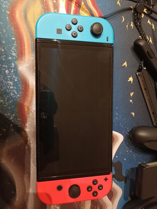 Nintendo switch OLED в ідеальному состояние + мини бонус
