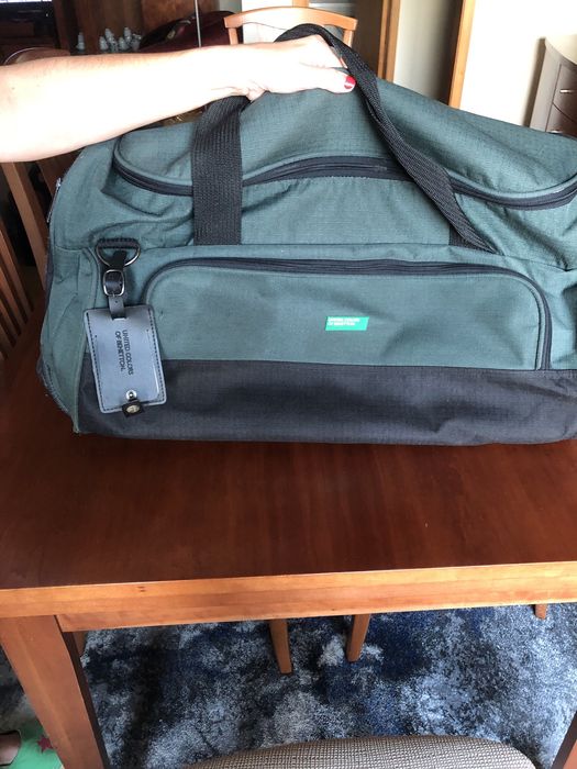 Mala de viagem com rodas,Benetton boa marca