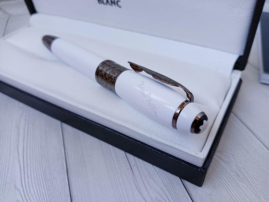 Кулькова ручка Montblanc Daniel Defoe шариковая ручка