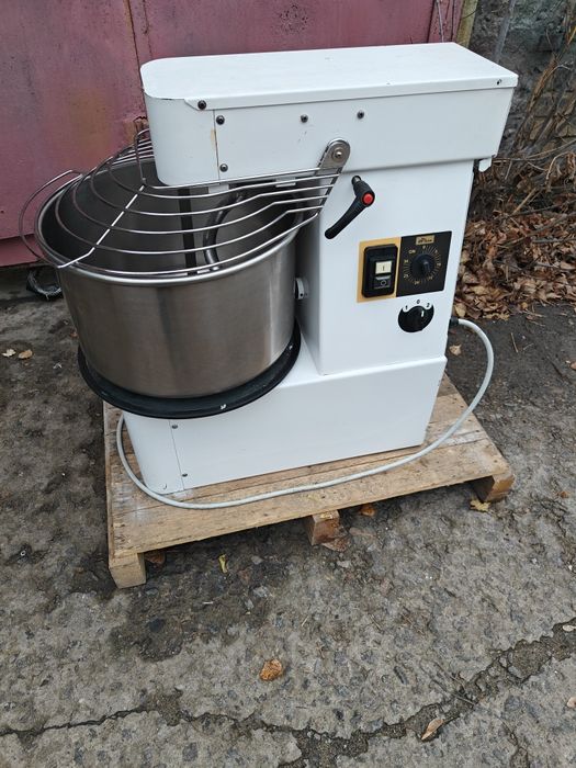 Тістоміс планетарний міксер на 10,20,30 л бу