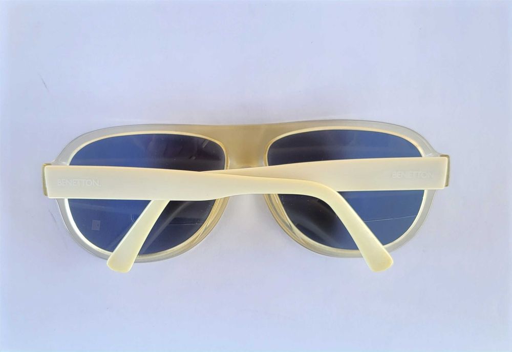 Óculos de sol Benetton