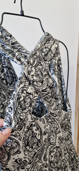 Sukienka maxi paisley czarno-biała Orsay rozm. S, wiskoza