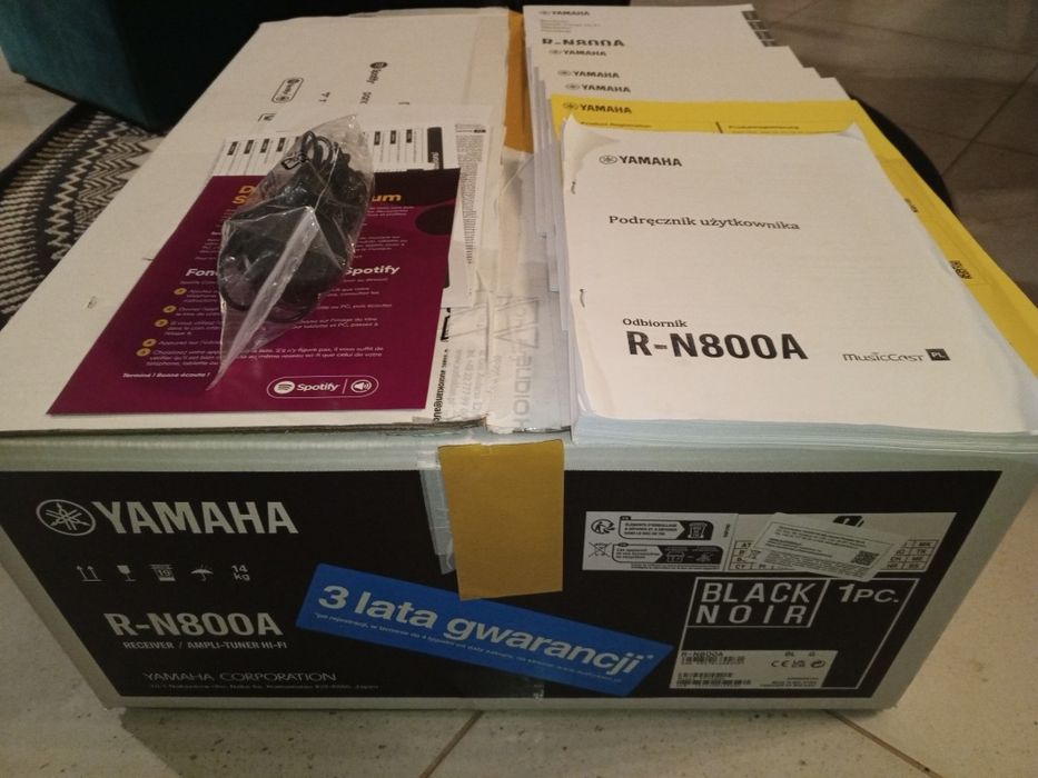 Yamaha Rn-800A- stan idealny.