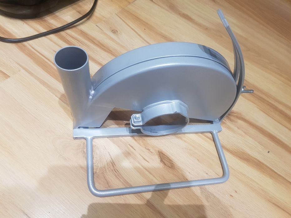 BOSCH Prowadnica z kroćcem do odsysania