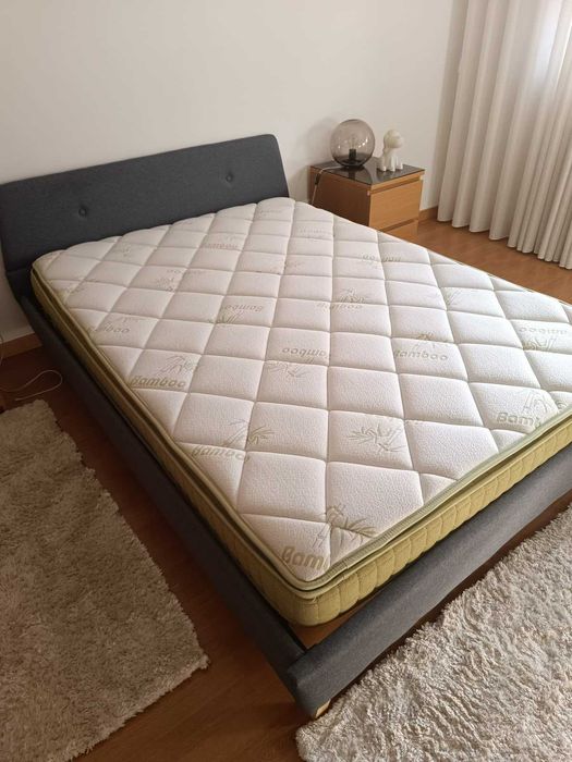 Colchão de Cama de Casal