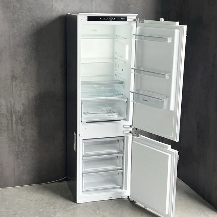 Холодильник KDN 7724 E ACTIVE (2024)