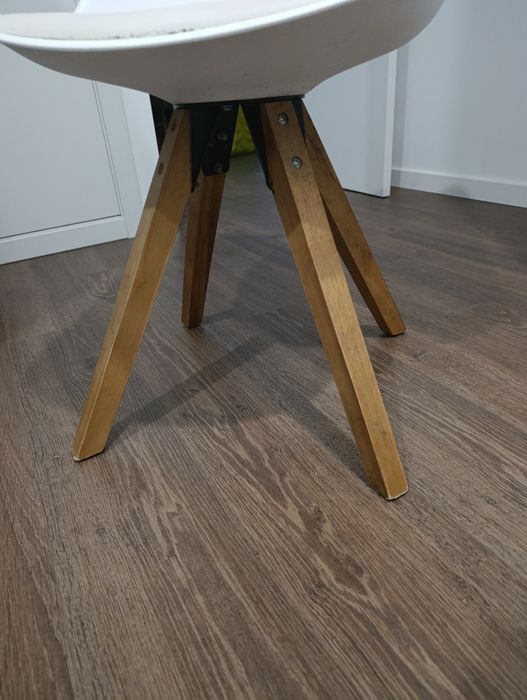 Cadeira IKEA em bom estado