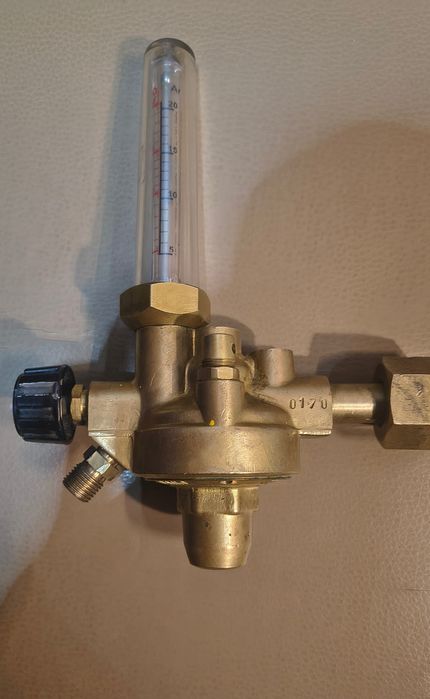 PERUN    Reduktor gazu z rotametrem