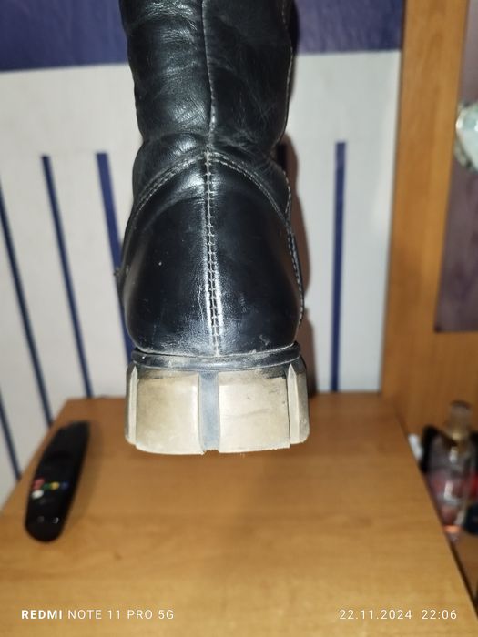 Продам сапоги кожані