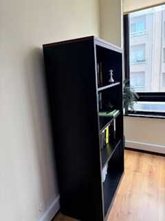 Secretária + estante (conjunto escritório)