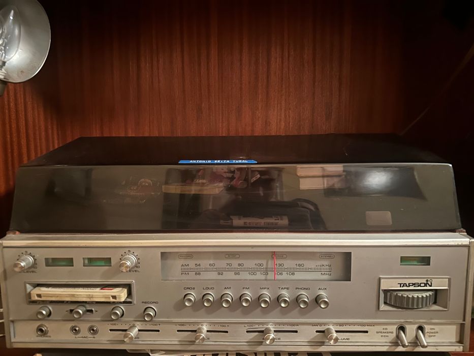 Gira discos, leitor de cassetes e rádio TAPSON com 2 Coluna TAPSON