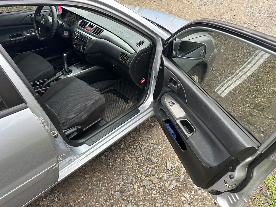 Продам Mitsubishi Lancer 9