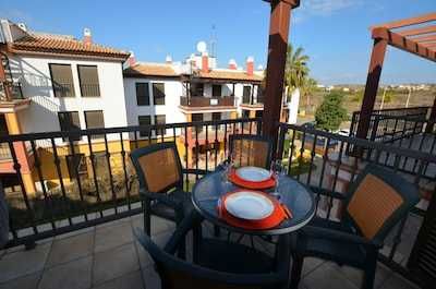 Apartamento T2 com piscina para férias- Algarve