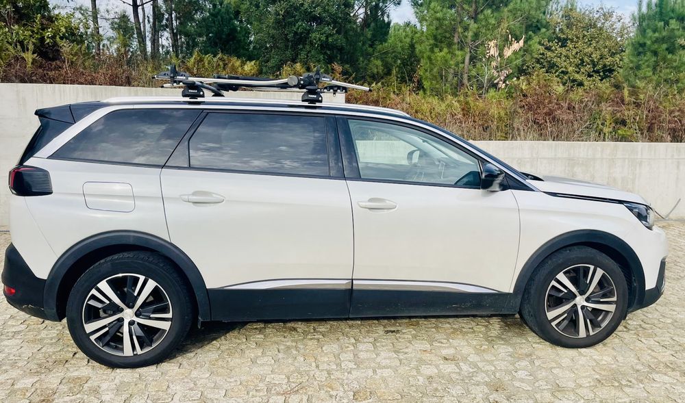 Peugeot 5008 (1.6HDI, automático, 155.000 kms, nacional)