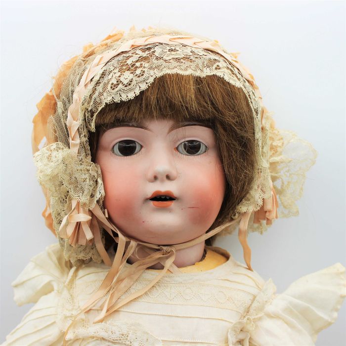 Boneca em Biscuit Armand Marseille