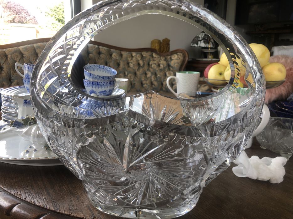 Bardzo duży kryształowy kosz wys i szer 30 cm