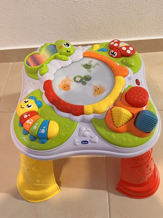 Mesa atividades chicco