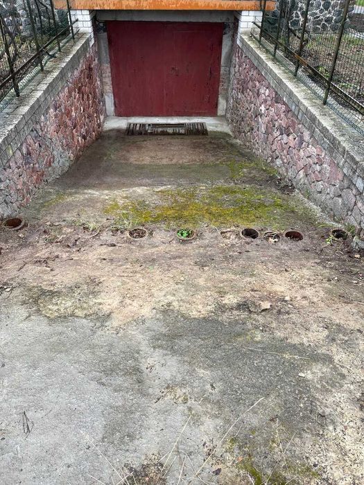 Оренда гаражу в приватному будинку з погребом під склад Трисвя Слобода