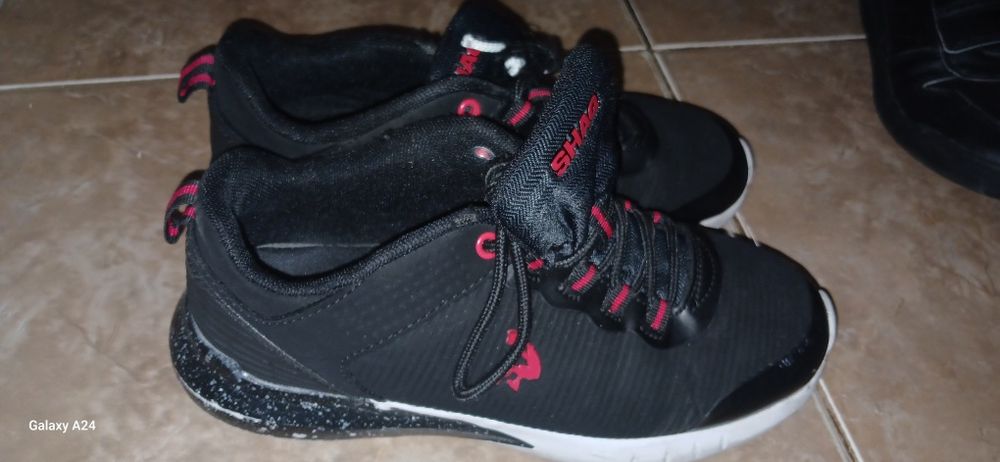 Кроссовки, Ботинки для мальчика 35 размер.