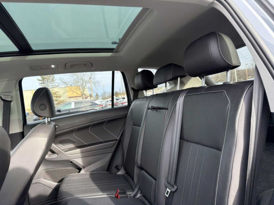 Volkswagen Tiguan      2023