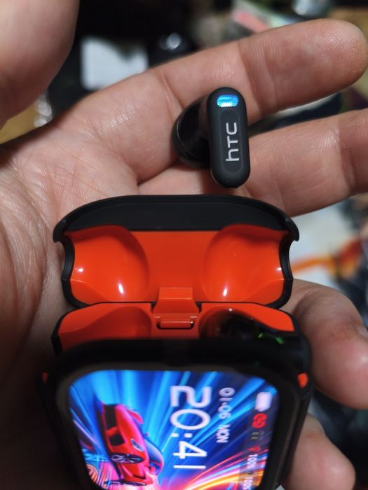 Наушники смарт с переводчиком. HTC, GPS, Amoled