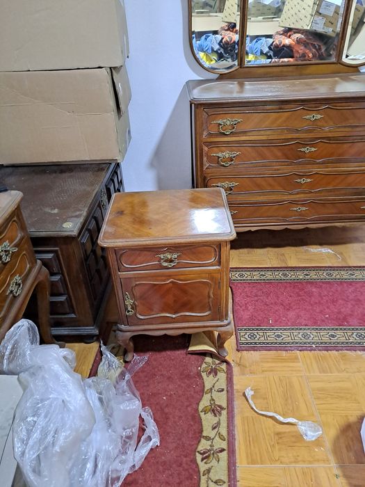 Móveis usados antigos