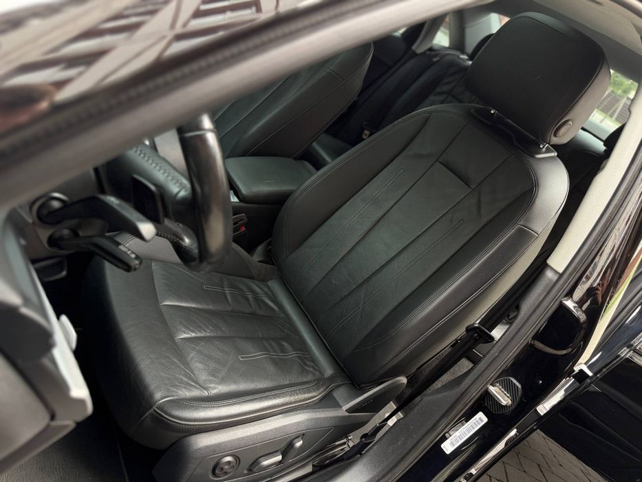 Audi A4 2016 VIN WAUGMAF45HN042758 фото оголошення 12 з 24