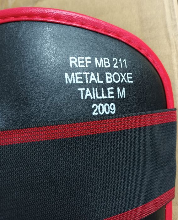 Protecções de Canela. Metal Boxe