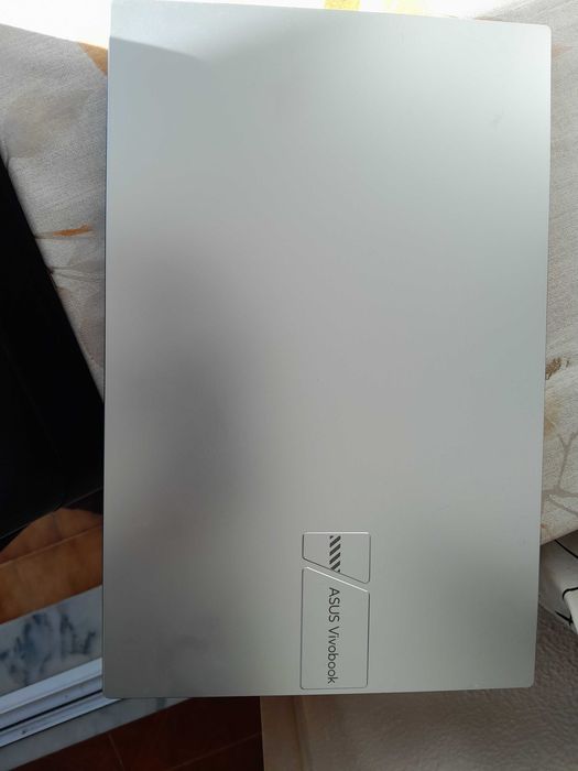 Portatil asus vivobook