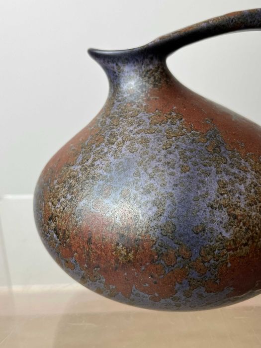 Fioletowo bordowy ceramiczny wazon Rusha 313.