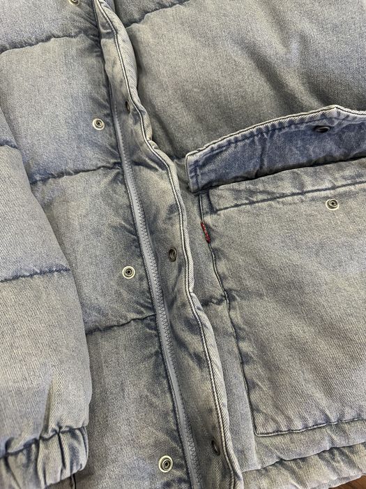 Levis пуховик  M