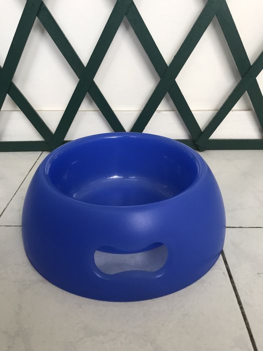 Comedouro/ bebedouro para cão