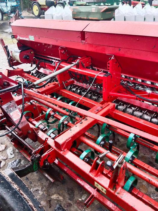Agregat uprawowo siewny KVERNELAND APOLLO DR.4
