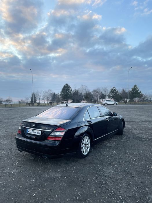 Продаж Mercedes Benz w221 s550 4matic