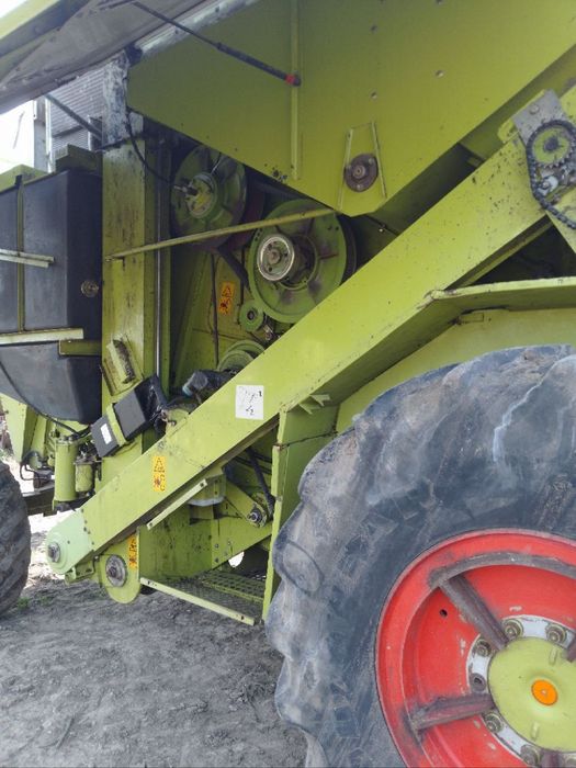 Продается комбайн Claas Lexion 460