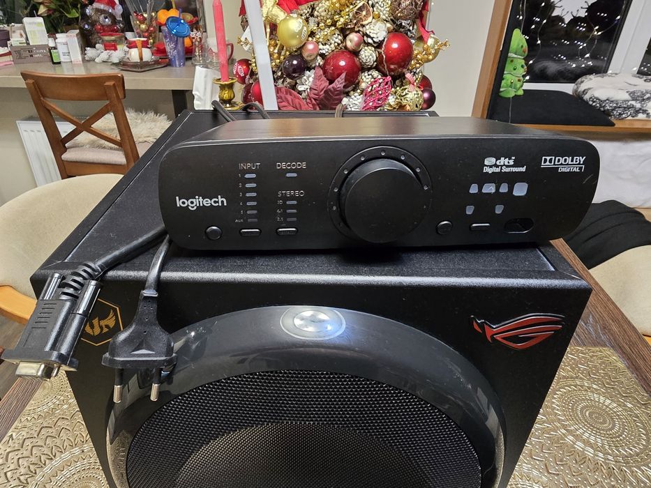 Акустическая система 5.1  Logitech Z906