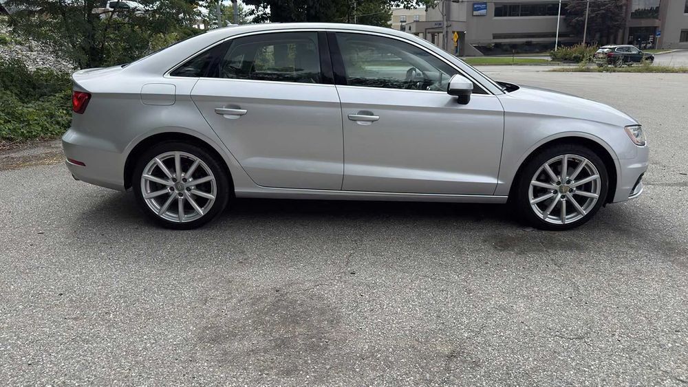 Audi A3      2015