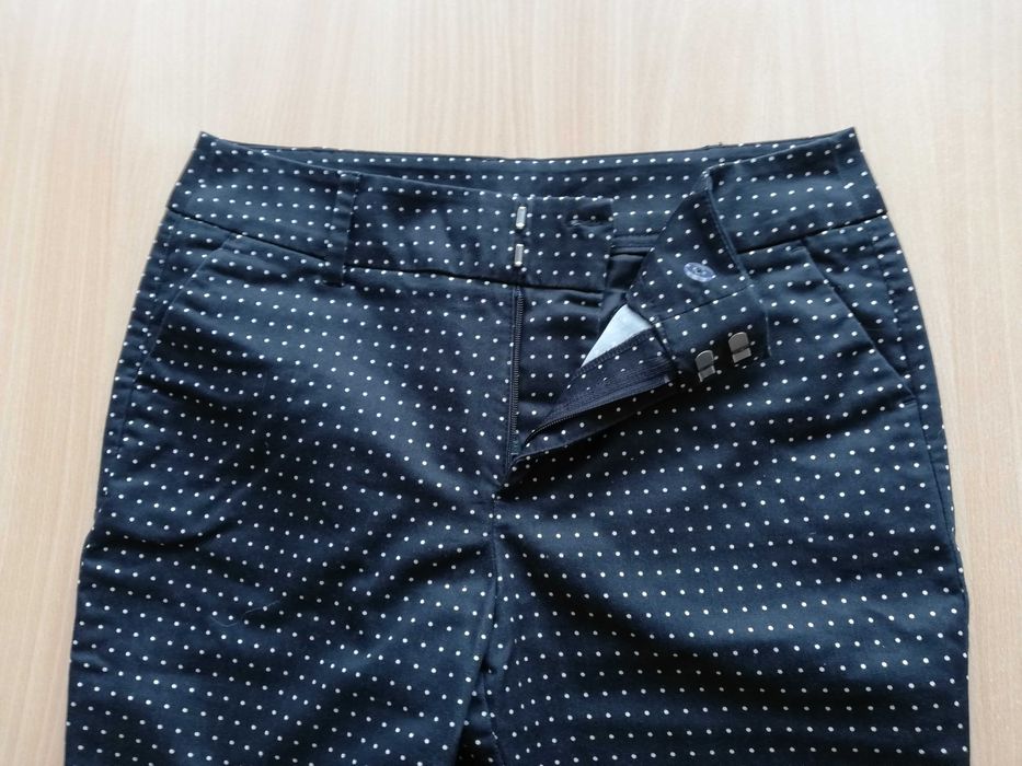 C&A czarne cygaretki w białe grochy /kropki 36