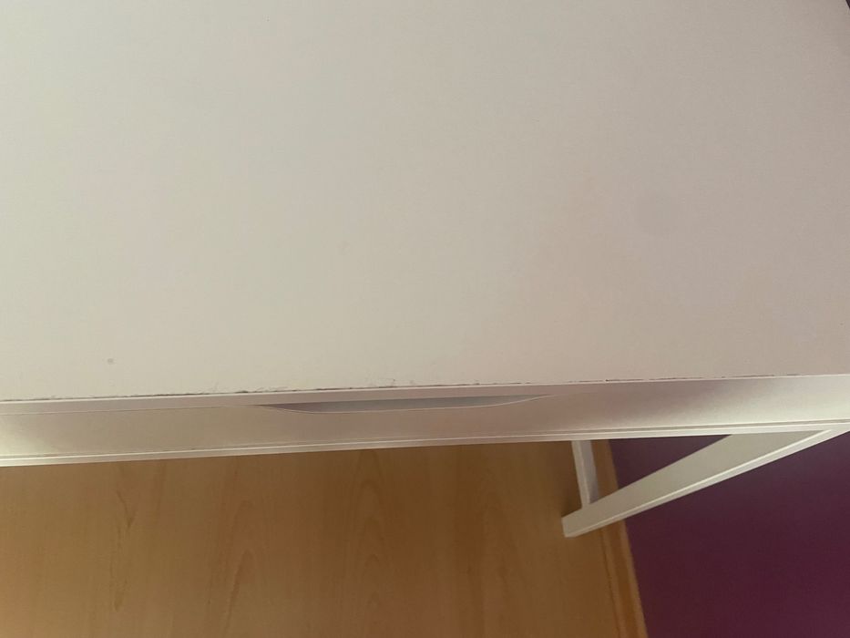 Secretária do IKEA