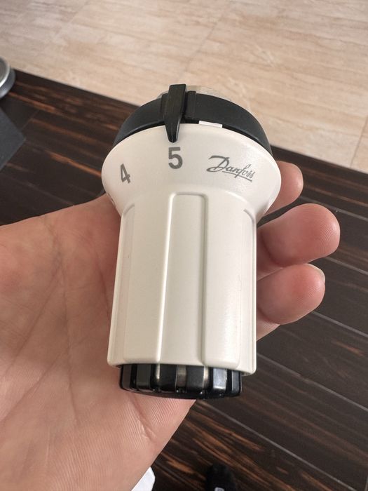 Pokretlo głowicy termosyatycznej Dunfos Panda M30x1,5