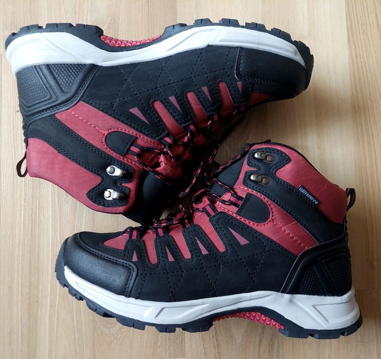 Зимові трекінгові  ботинки, сапоги,