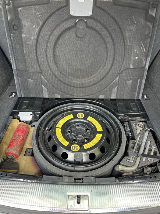 Продам надійде авто фольсфаген таурег 2008 року