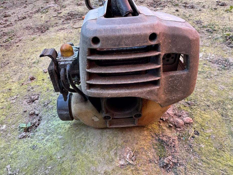 Продам  бензинокосу