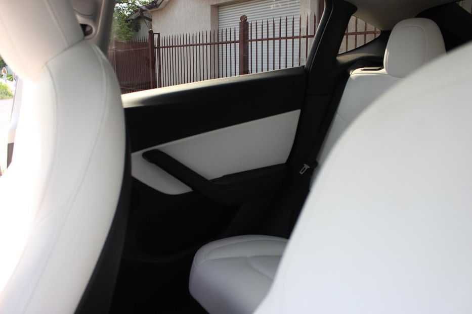 Продам Tesla Model Y Dual motor 2021 года