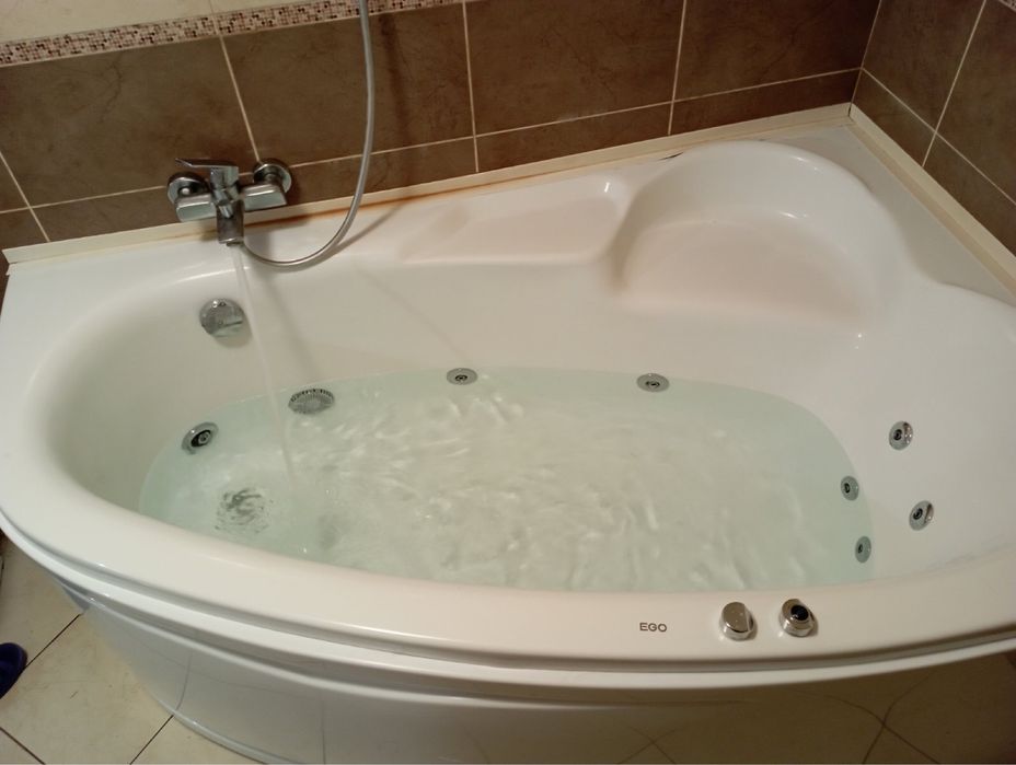 Ванна гідромасажна EGO Nicole