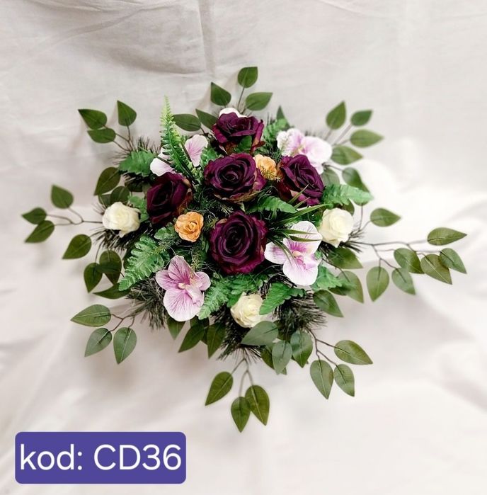 Stroik na grób cmentarz kompozycja kwiaty bukiet wiązanka nagrobna