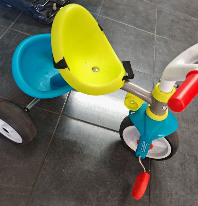 Triciclo criança