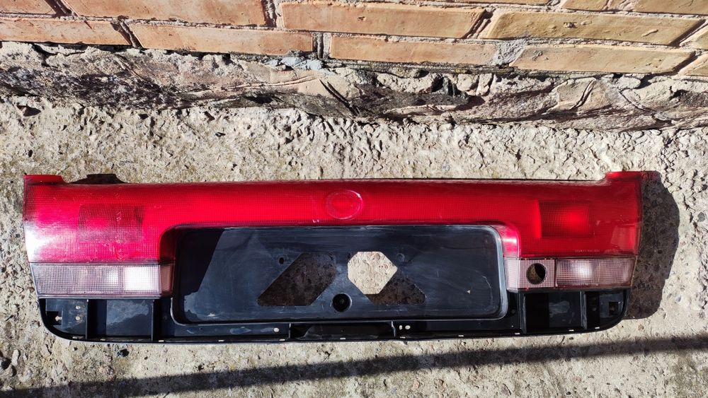 Mazda 626 фонар задній кришки багажника хетчбек  043-1394